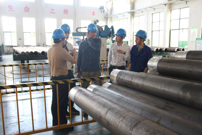 法国IPC PIPING 管道集团领导到我公司考察2.jpg